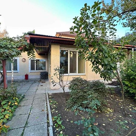 Дача На Фонтане Apartment Odesa Exterior foto